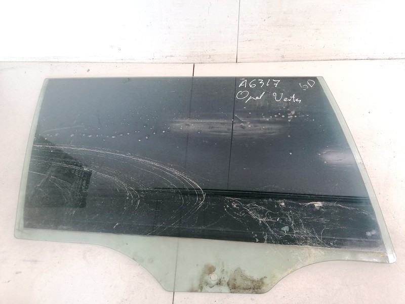 Opel Vectra 2003 Duru stiklas G.D.