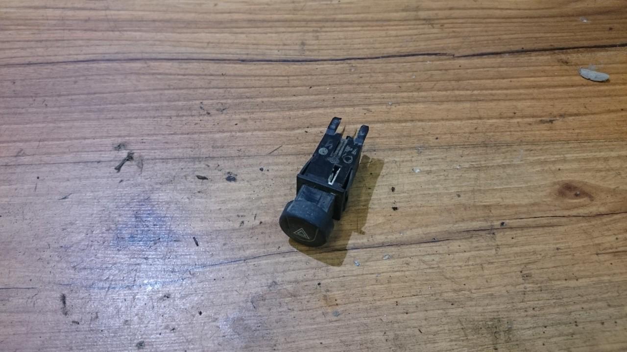 NERA Citroen Berlingo 1997 feux de détresse