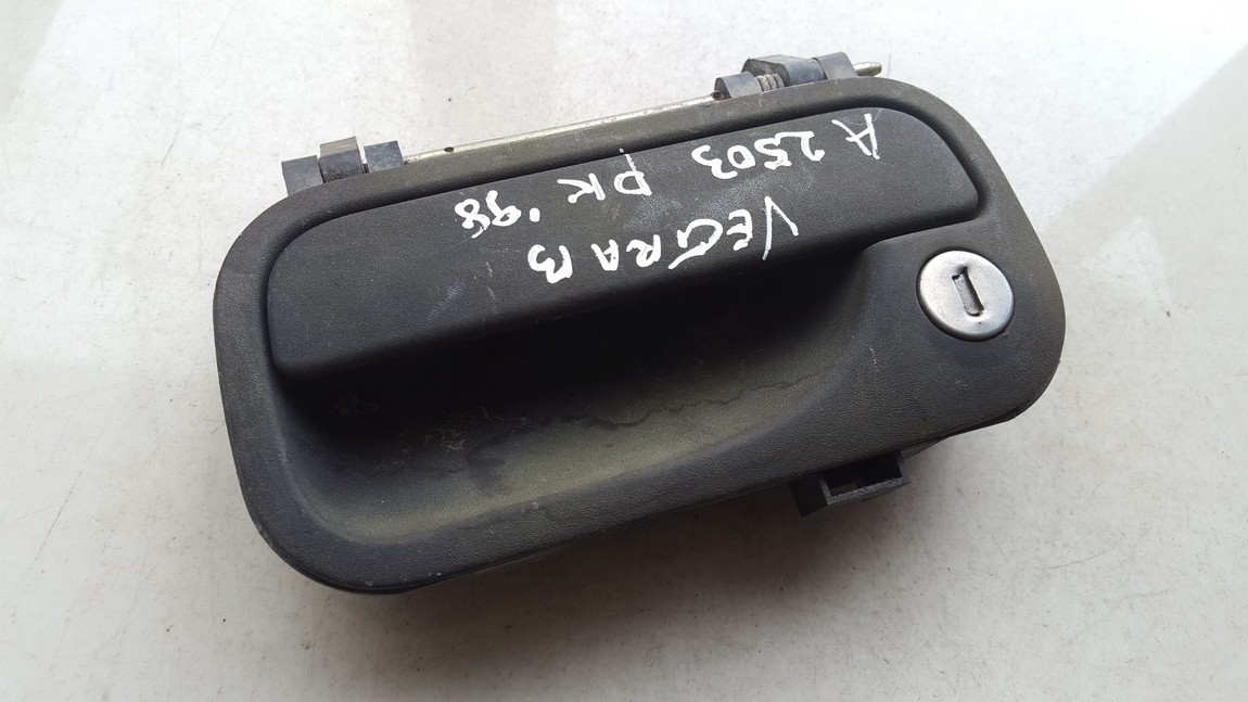 Opel Vectra 1997 Door Handle Exterior - FRONT LEFT