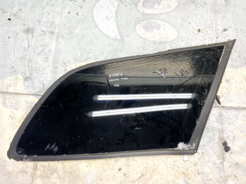 43R00021 Volvo V40 2001 Corner quarter window glass - REAR RIGHT