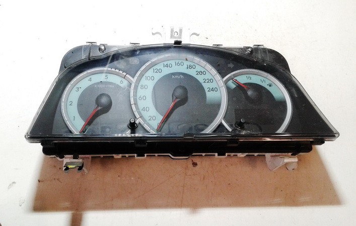838000F090 Toyota Corolla Verso 2006 Spidometras - prietaisu skydelis
