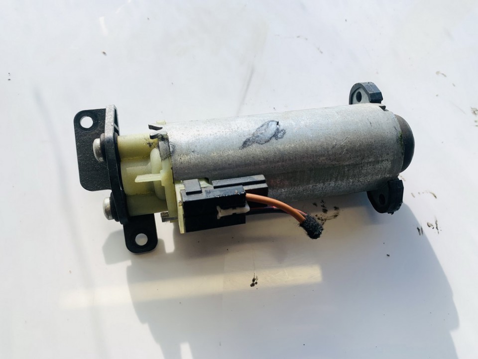 0130002529 Porsche Cayenne 2003 Beifahrersitz Stellmotor