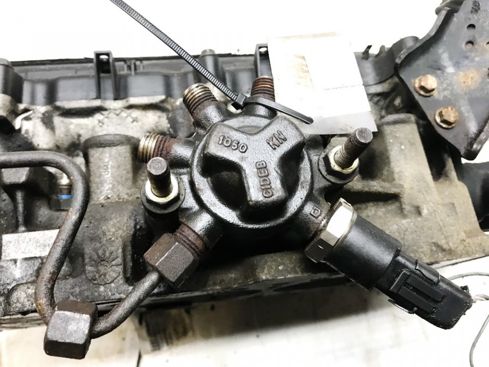 8200057345 8200057232, r9144z010b Fuel injector rail (injectors)(Fuel distributor) Renault Clio