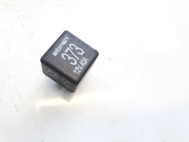 8D0951253A Volkswagen Passat 2001 Relay module