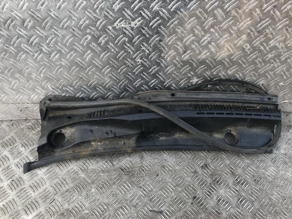 5570902070 Toyota Corolla 2005 Wiper Muolding - FRONT