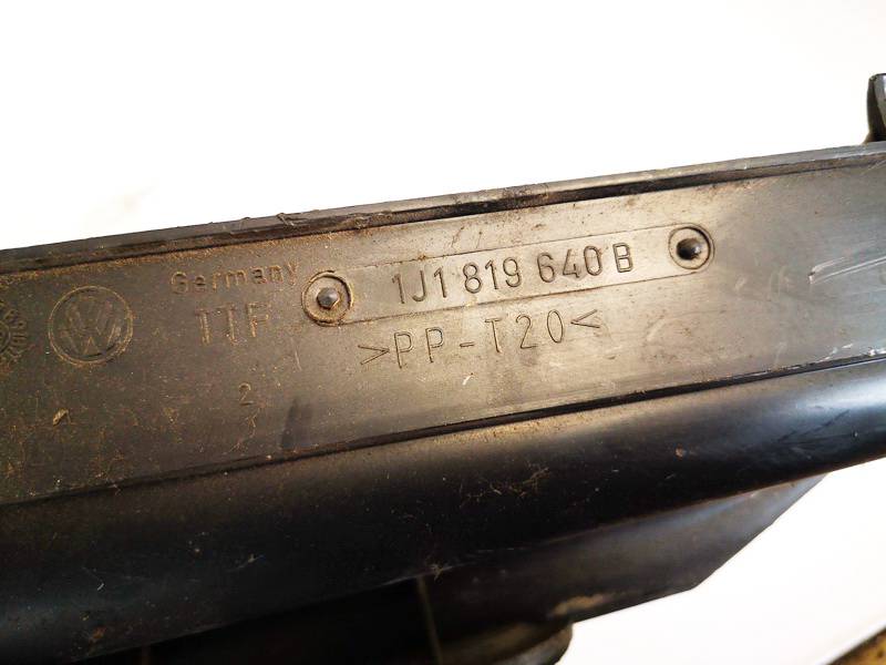 1J1819640B Volkswagen Golf 1999 PLASTICOS-Otros soportes - Thumbnail 3