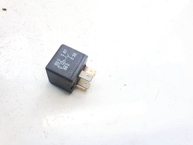 8D0951253A Volkswagen Passat 2001 Relay module - Thumbnail 2