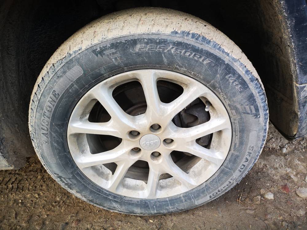 5X110 Jeep Cherokee 2015 Lietie riteņu komplekts R17