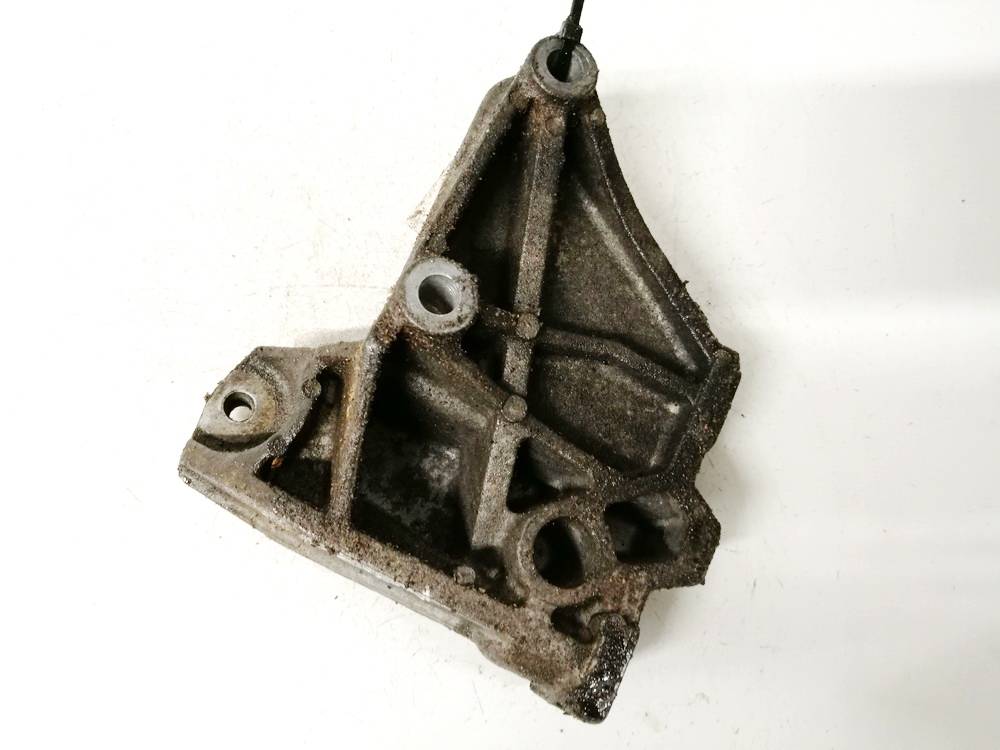 1J0199117 Volkswagen Golf 1997 Engine Mount Bracket and Gearbox Mount Bracket - Thumbnail 2
