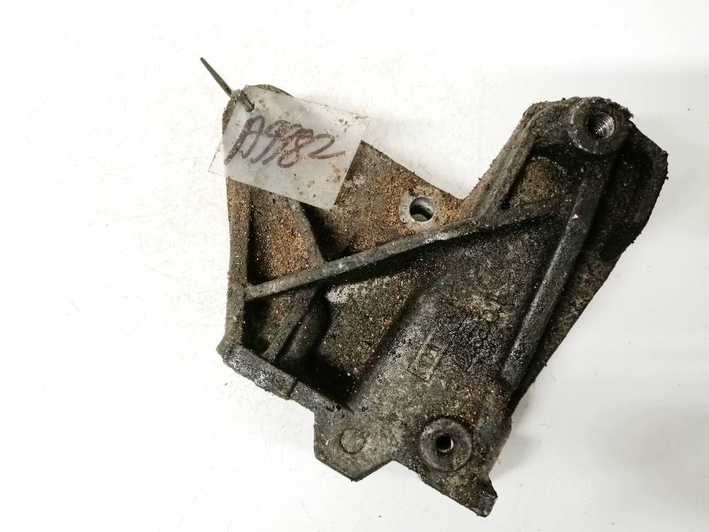 1J0199117 Volkswagen Golf 1997 Engine Mount Bracket and Gearbox Mount Bracket