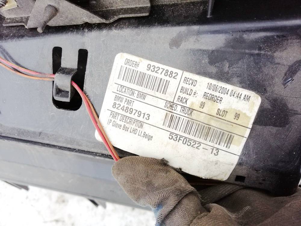 824897913 BMW X5 2004 Handschuhfach - Thumbnail 3