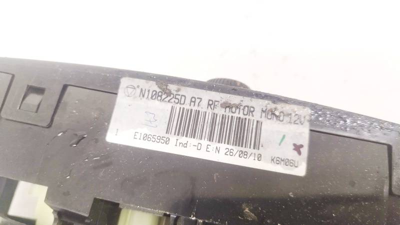 N108225D Peugeot 207 2010 Climate Control Panel (heater control switches) - Thumbnail 3