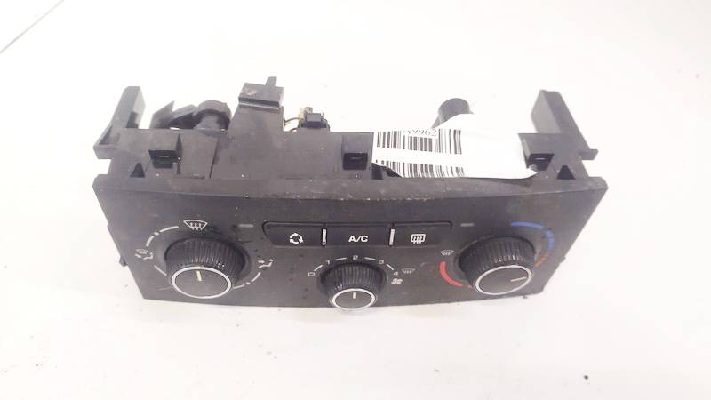 N108225D Peugeot 207 2010 Climate Control Panel (heater control switches)
