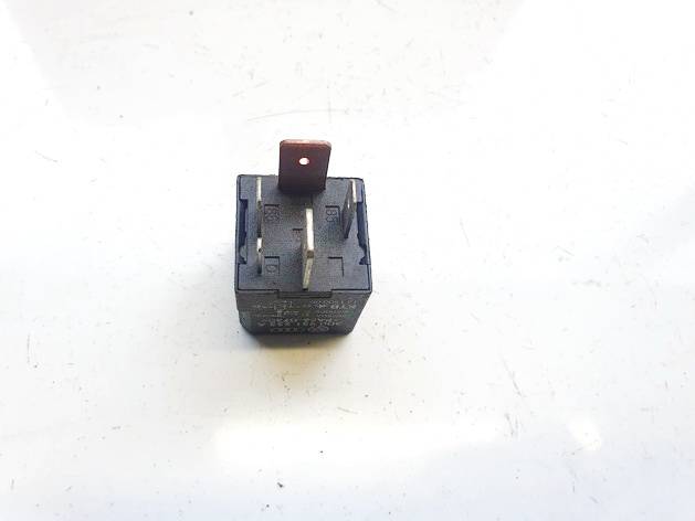 3D0951253A Audi A3 2005 Relay module - Thumbnail 3