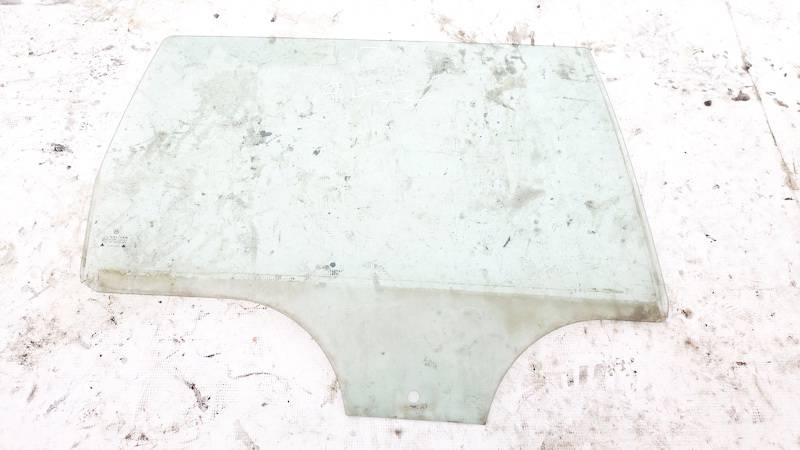 AS2 Volkswagen Passat 1998 LUNA TRASERA DERECHA, 
Luna de la puerta trasera - ABAJO A LA DERECHA