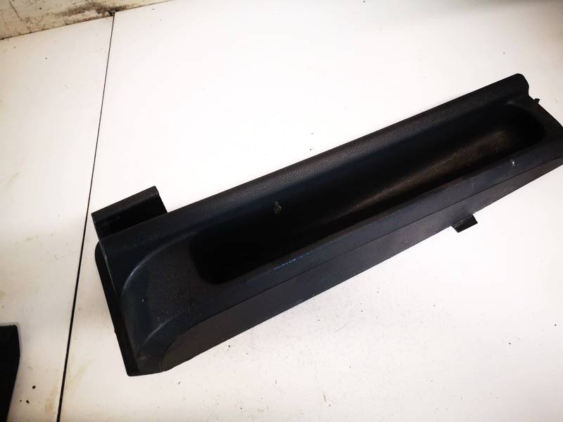 A1699190520 Mercedes-Benz A-CLASS 2010 Salona apdare (plastmasas)