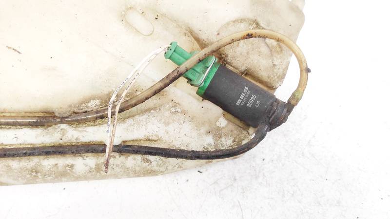 90095 Peugeot 206 2008 Windshield Windscreen Washer Pump