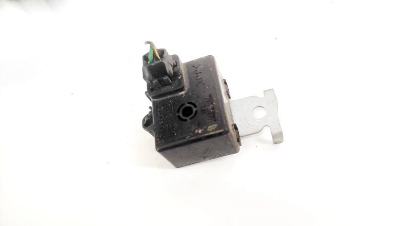 8665041010 Toyota Avensis Verso 2001 Relay module - Thumbnail 2
