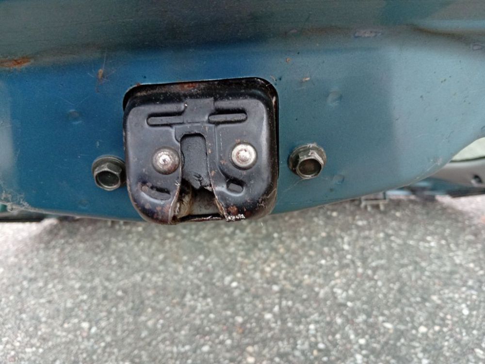 Nissan Almera 2000 Takaluukun lukko - TAKANA - Thumbnail 2