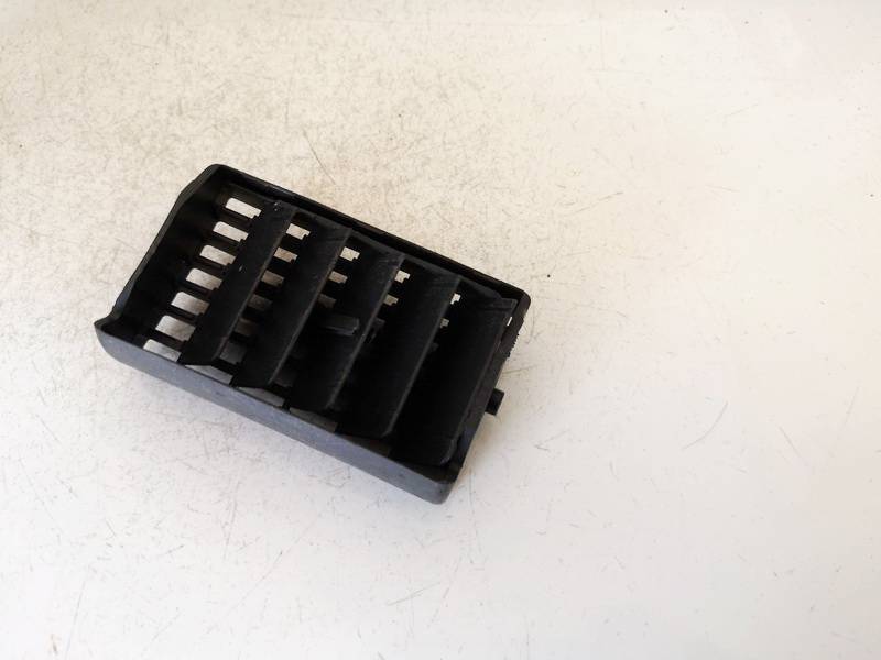 1J0819719B Volkswagen Golf 2001 Dash Vent (Air Vent Grille) - Thumbnail 3