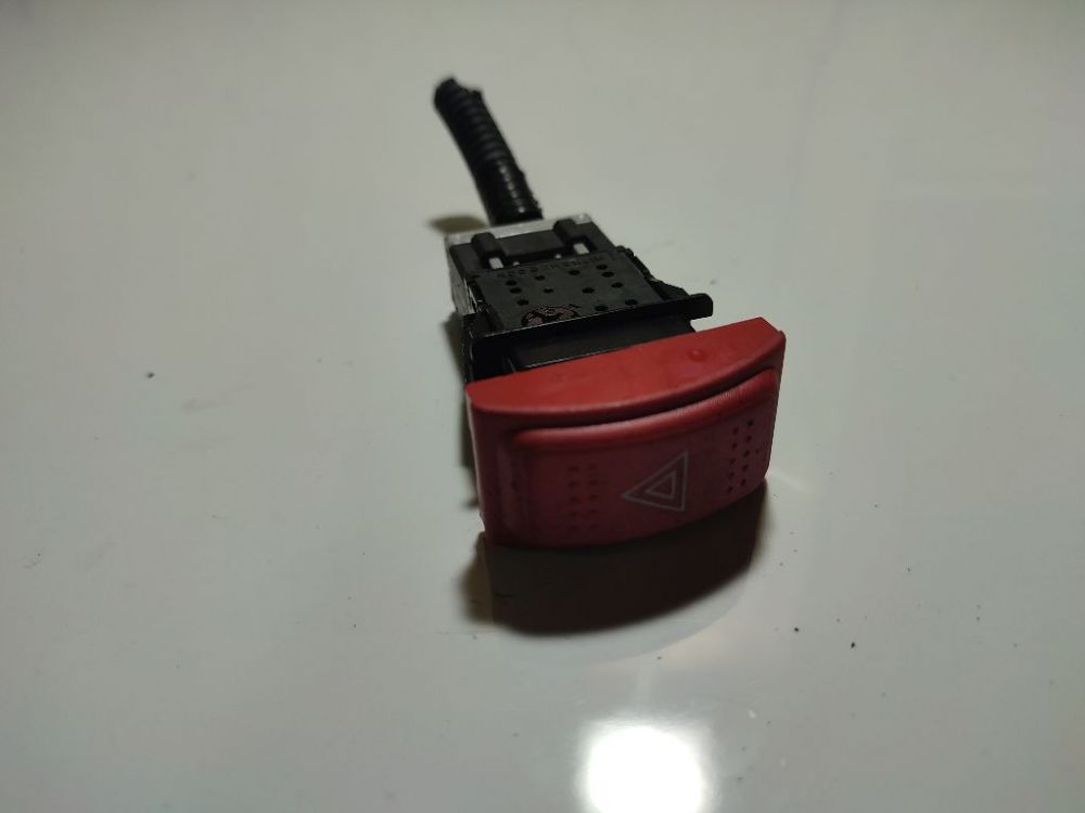M16155HZSS3N Honda Jazz 2005 Hazard switch