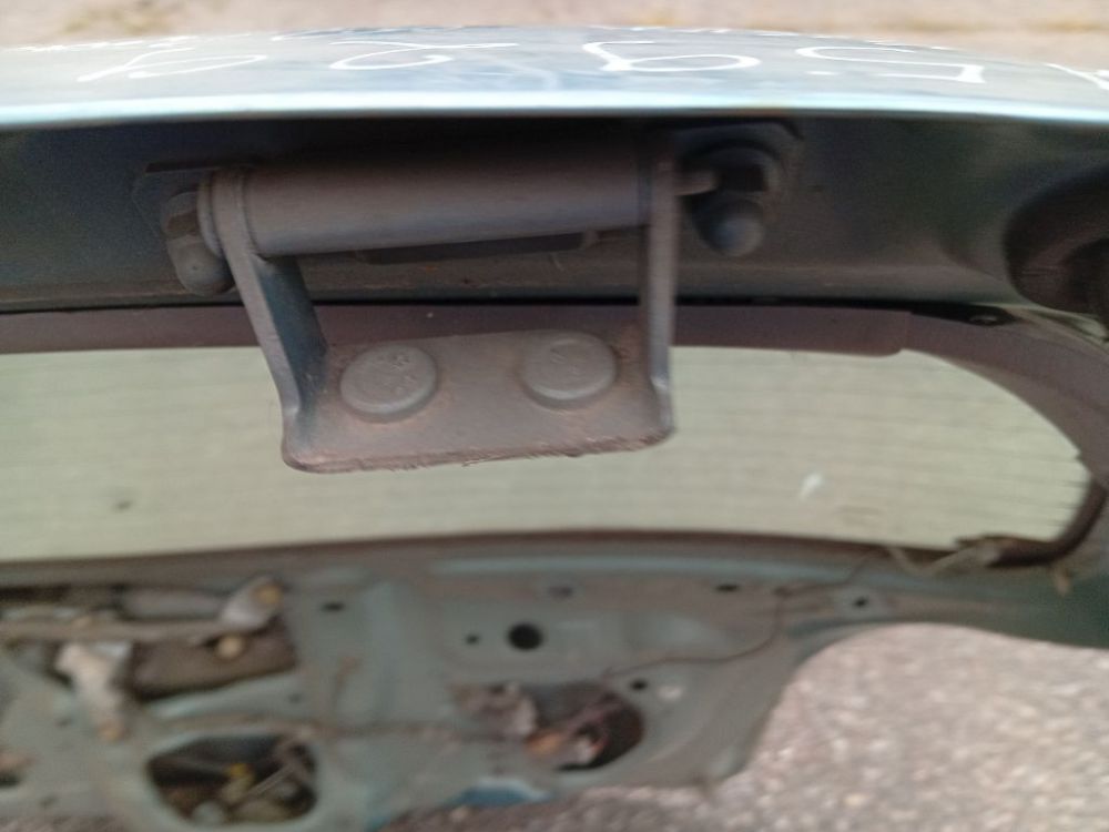 Nissan Almera 2000 Bisagra del maletero-compartimento de carga - TRASERO IZQUIERDO