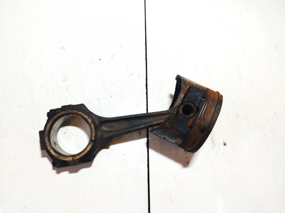 Ford Galaxy 1996 Piston and Conrod (Connecting rod)