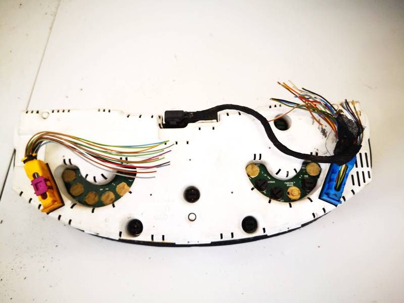 AU0007001 Audi A4 1997 Prędkościomierz – panel instrumentów - Thumbnail 2