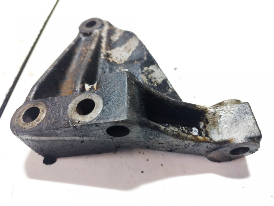 98430296 Engine Mount Bracket and Gearbox Mount Bracket Renault Master