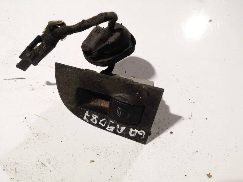 Audi A6 2000 Przycisk sterowania szybą (przyciski podnoszenia szyby)