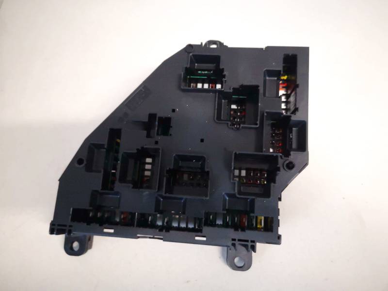 417033452G BMW 5-Series 2011 Fuse box