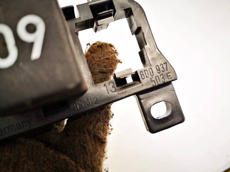 8D0937503E Volkswagen Golf 1999 Fuse box - Thumbnail 3