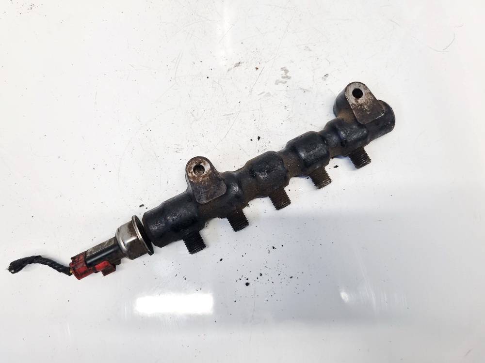 9654592680 Citroen C4 2005 Fuel injector rail (injectors)(Fuel distributor)