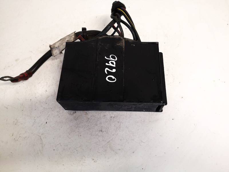 90589541 Opel Astra 2004 CAJA RELES - FUSIBLES