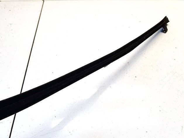 Subaru Outback 2001 Уплотнитель пояса кузова - задний левый - Thumbnail 3