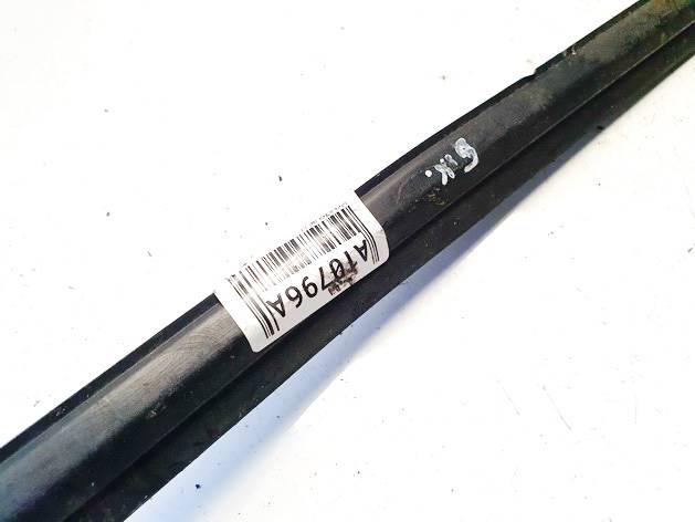 Subaru Outback 2001 Уплотнитель пояса кузова - задний левый - Thumbnail 2