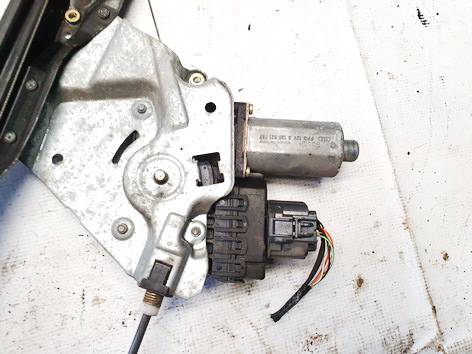 0130821757 Ford Focus 2002 Duru lango pakelejo varikliukas P.D.