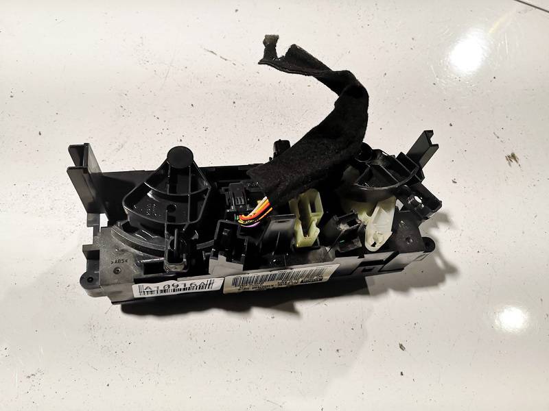 69910002 Peugeot 207 2006 Climate Control Panel (heater control switches) - Thumbnail 2