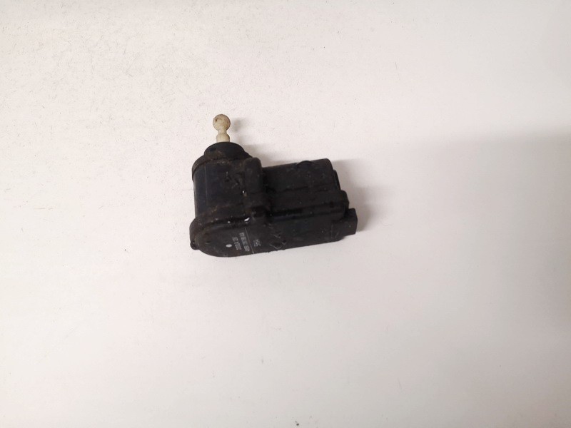 4M5X13K198AA Ford Focus 2005 Zibinto aukscio reguliatorius (korektorius)