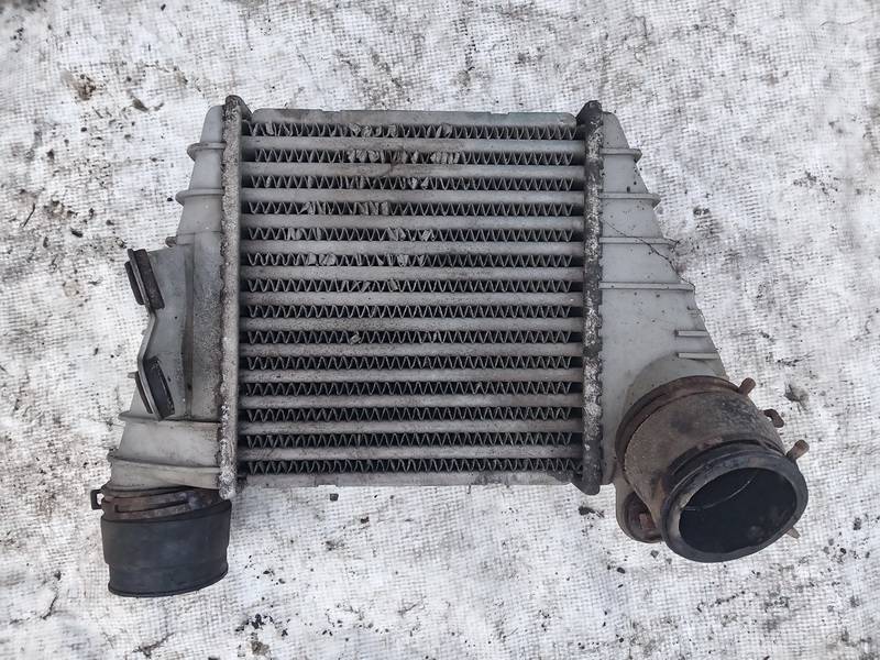 1J0145805B Skoda Octavia 1999 Intercooler radiator - engine cooler fits charger