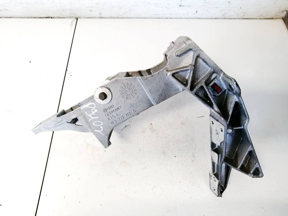 8E1721117A Audi A4 2003 Muut kiinnikkeet