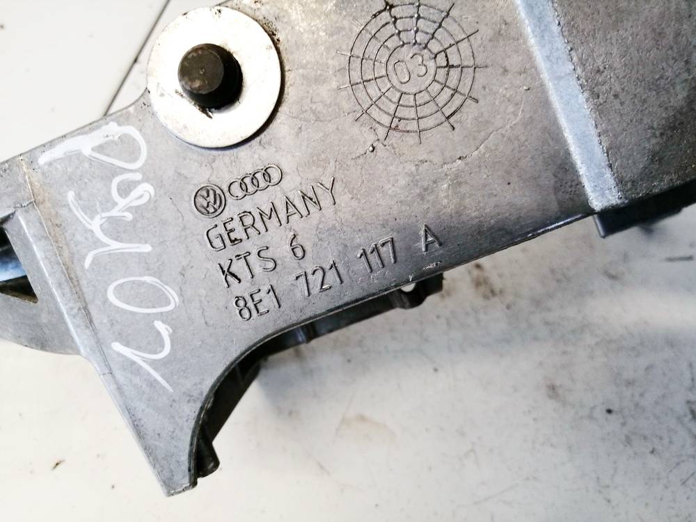 8E1721117A Audi A4 2003 Muut kiinnikkeet - Thumbnail 3