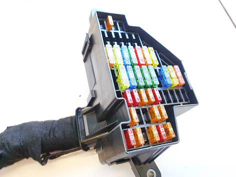 1K2941824 Audi TT 2008 Fuse box