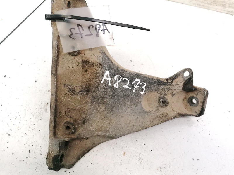 8D0199308L Audi A4 1997 Engine Mount Bracket and Gearbox Mount Bracket - Thumbnail 2