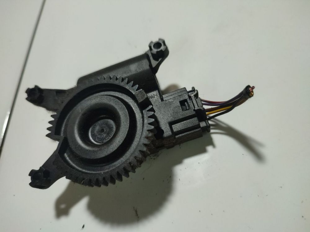 52406337R05 Opel Astra 2005 Peciuko sklendes varikliukas - Thumbnail 2