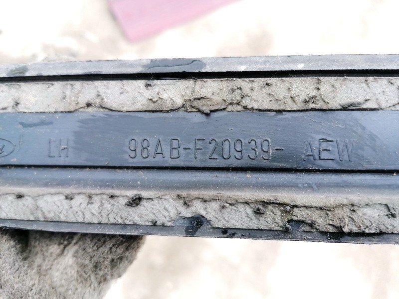 98ABF20939AEW Ford Focus 2000 Molding door - FRONT LEFT - Thumbnail 3