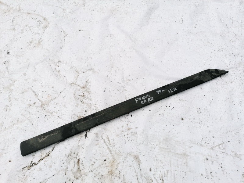 98ABF20939AEW Ford Focus 2000 Molding door - FRONT LEFT