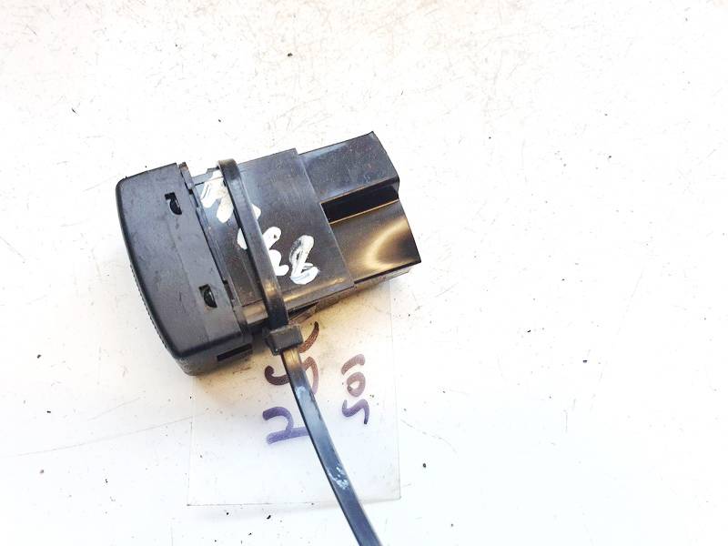 D39755225 Mazda 5 2006 PLASTICOS-Otros repuestos del interior - Thumbnail 3