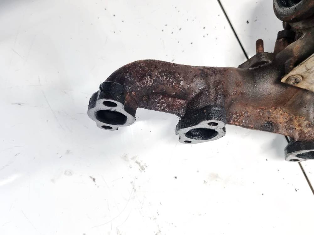 Volkswagen Passat 2006 Déchappement des coudes - Thumbnail 3