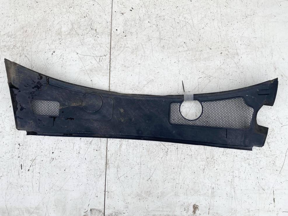 4F1819447 Audi A6 2005 Wiper Muolding - FRONT